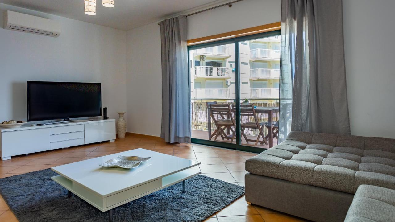 Magnificent 2Bdr Apartment W/ Ac & Pool - 2Min From Beach - By Lovelystay Armação de Pêra Εξωτερικό φωτογραφία